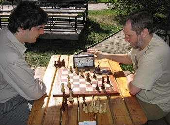 http://www.chessbase.com/news/2005/mblitz11.jpg