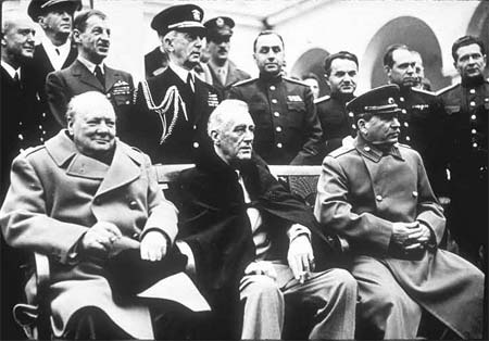 La conférence de Yalta (4 au 11 février 1945). dans guerre froide / relations internationales foros49