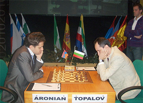 http://www.chessbase.com/news/2010/linares/linares13.jpg