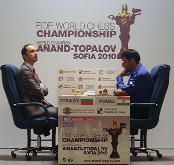 anand and topalov playing
