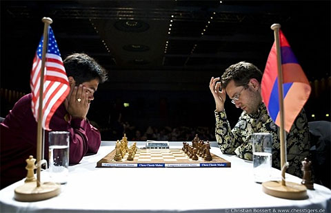 Hikaru Nakamura battling Levon Aronian for the Chess 960 Championship. Photo by Frederic Friedel.