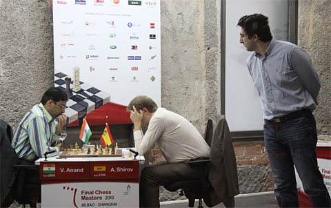 Anand and Shirov engaged in a slugfest! Kramnik shows intrigue. Photo by Nadja Wittmann.
