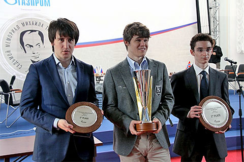 L-R: GM Teimour Radjabov (2nd), GM Magnus Carlsen (1st), GM Fabiano Caruana (3rd)